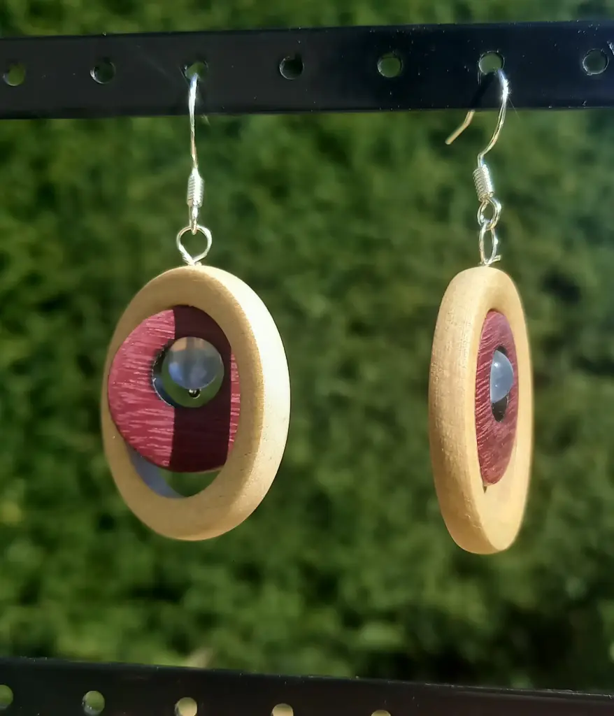 Anneaux Erable Sycomore/créoles Amarante et pierres de Calcédoine bleue N4