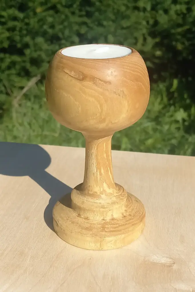 Bougeoir bois de poirier échauffé   F15