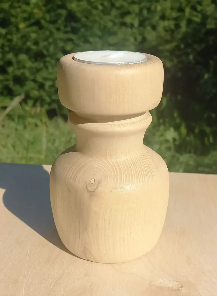 Bougeoir bois de Frêne   F16 