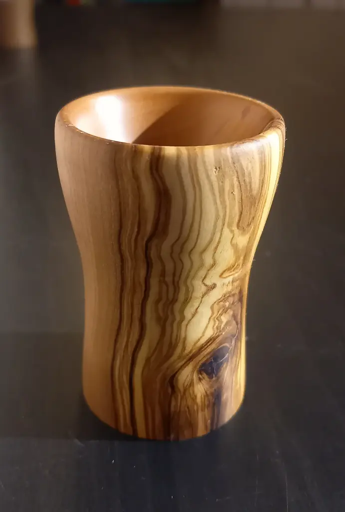 Coquetier olivier    E4