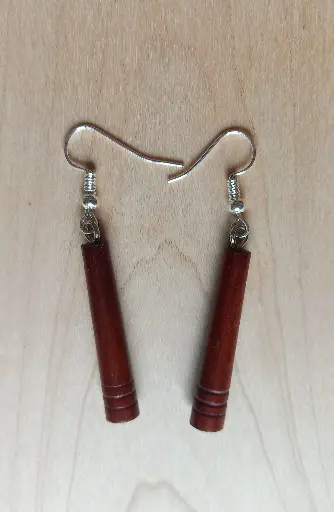Bâtonnets bois rouge    A7