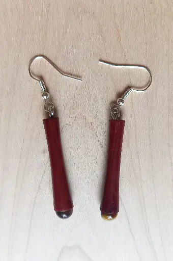 Bâtonnets bois rouge et pierres d'oeil de tigre    A2